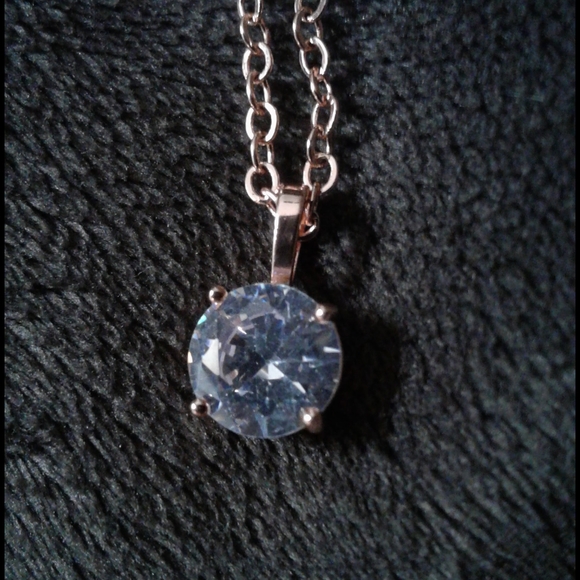 Swarovski Crystal Necklace Rose Gold - Picture 4 of 4